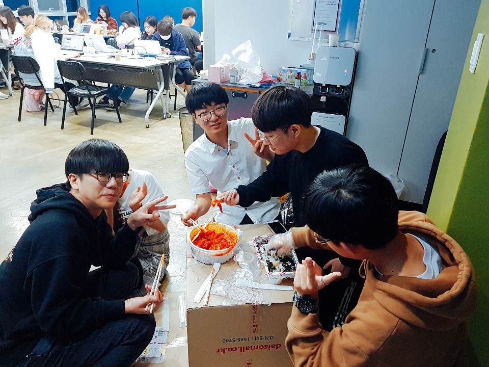첫번째 슬라이드