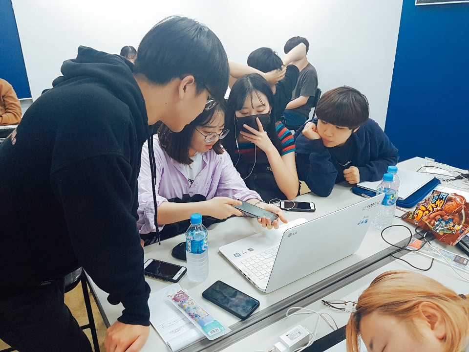 첫번째 슬라이드